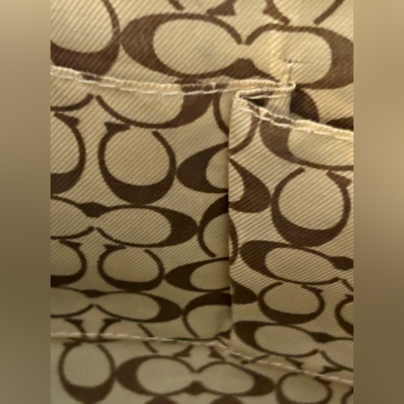 plum colored coach handbag - Picture 10 of 14